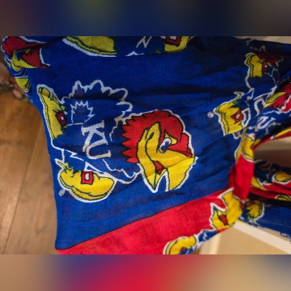 New Kansas Jayhawks Scarf - Picture 3 of 5